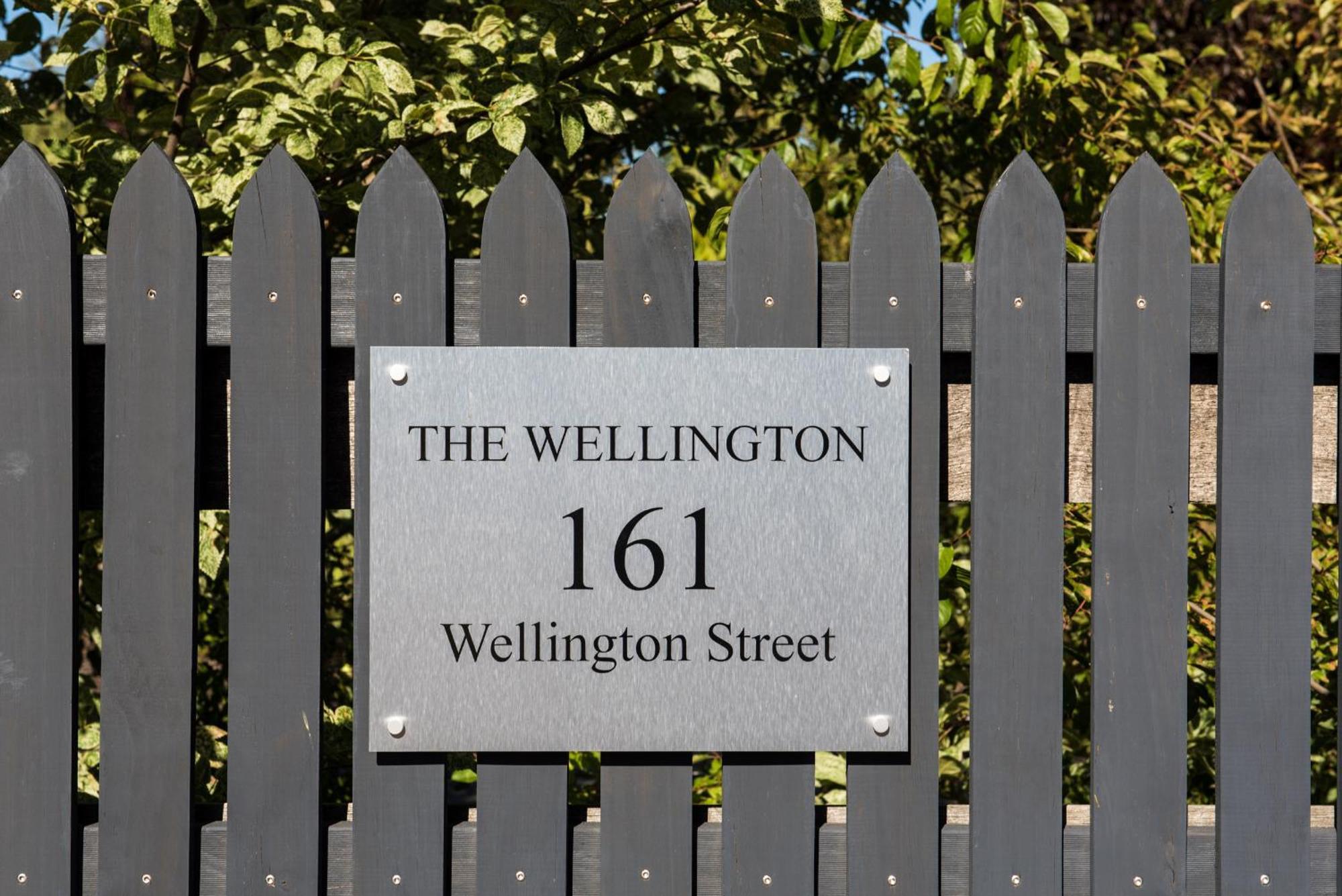 The Wellington Bed And Breakfast Longford Exterior photo
